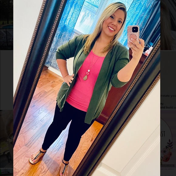 Meet your Posher, Kimberly - Picture 3 of 4